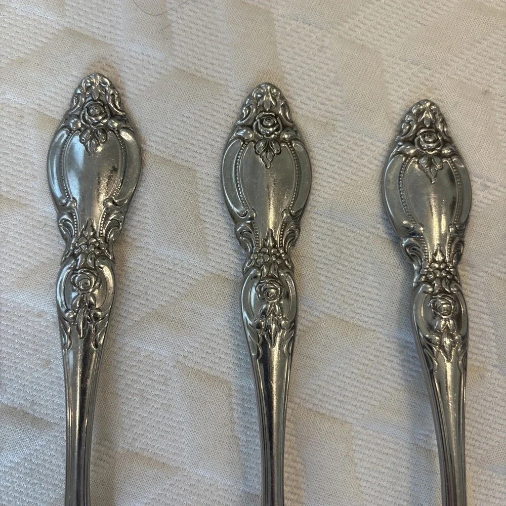 Oneida FREDERICK II 8.5 Serving Spoons (3) Stainless Heirloom Glossy Silverware